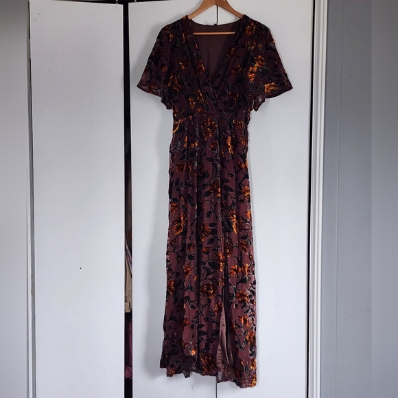 Baltic Born Dresses & Skirts - Baltic Born Burgundy Floral Maxi Dress